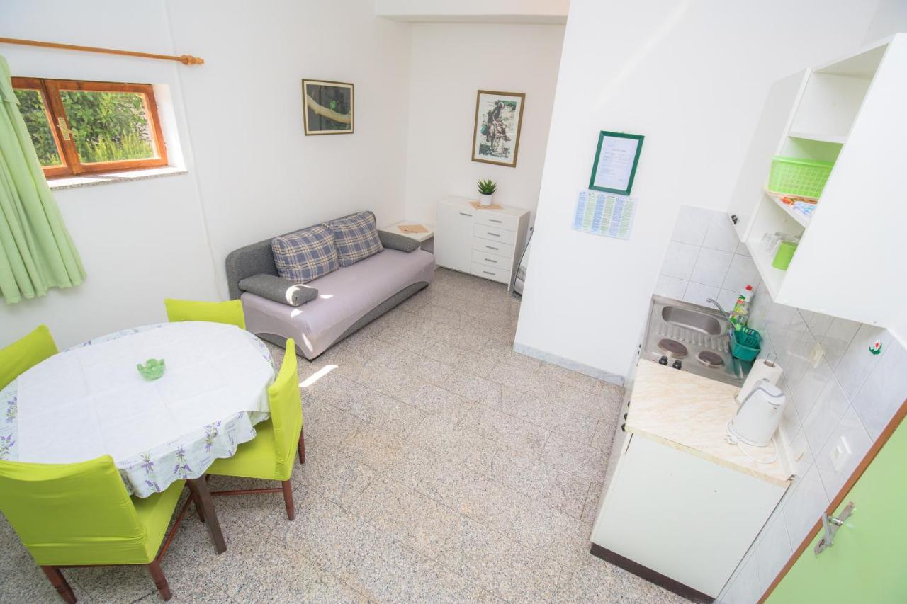 Apartment Jadranka Primosten