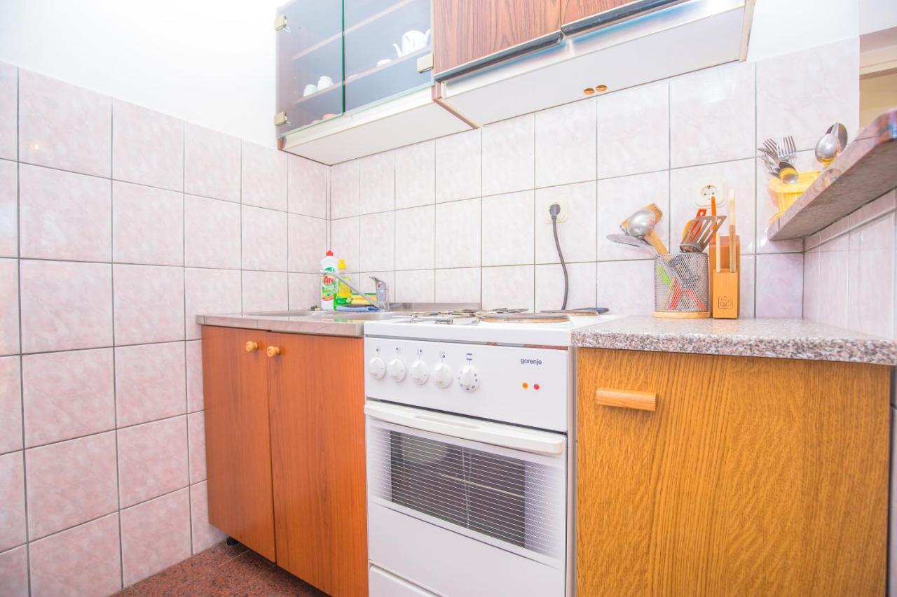 Apartment Jadranka Primosten